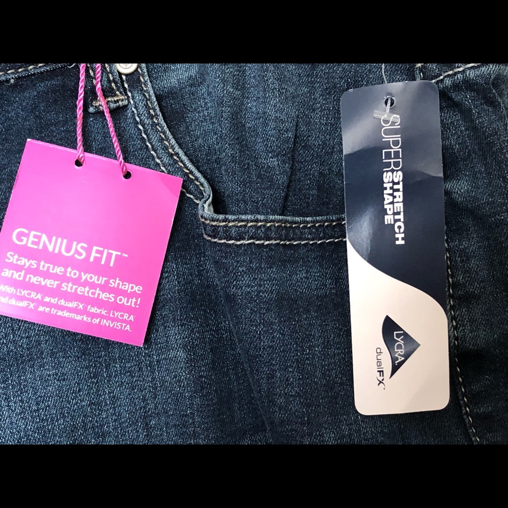 Jeans - Picture 3 of 5